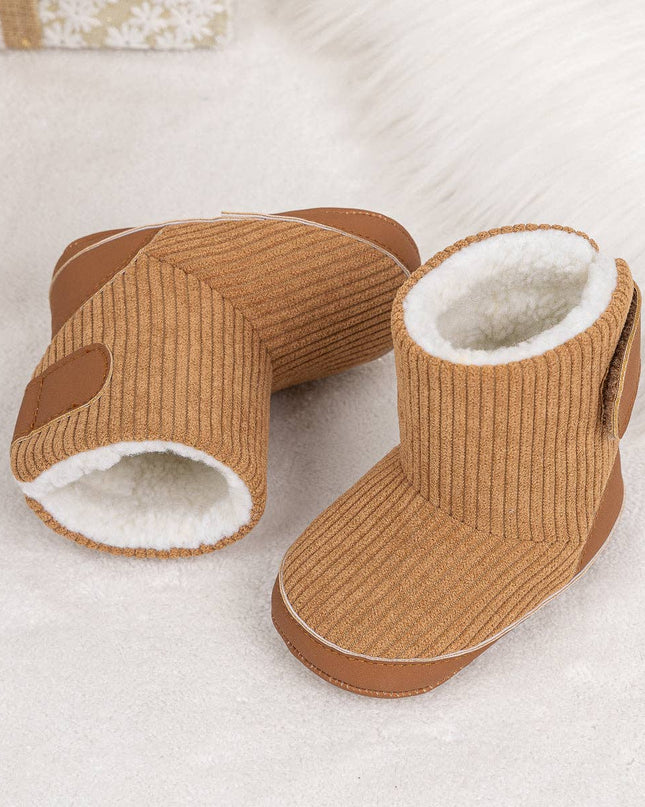 Inner sherpa ribbed baby boots. CG5406