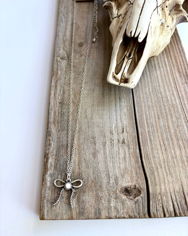 Western Style Coquette Bow Ribbon Pendant Chain Necklace