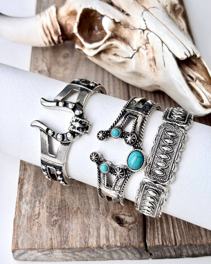 Western Style Horseshoe Turquoise Stone Stretch Bracelet