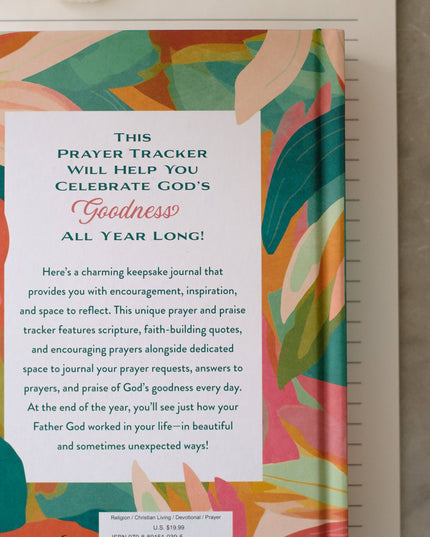 A Year of God's Goodness:A Prayer & Praise Tracker for Women