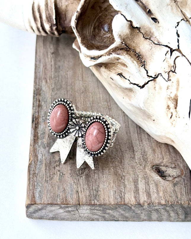 Western Style Coquette Bow with Stone Stretch Band Ring