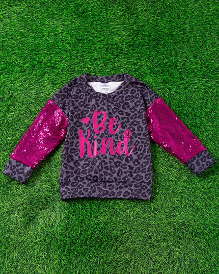 BE KIND" GRAPHIC PRINTED SWEATSHIRT. TPG65113002 JEANN