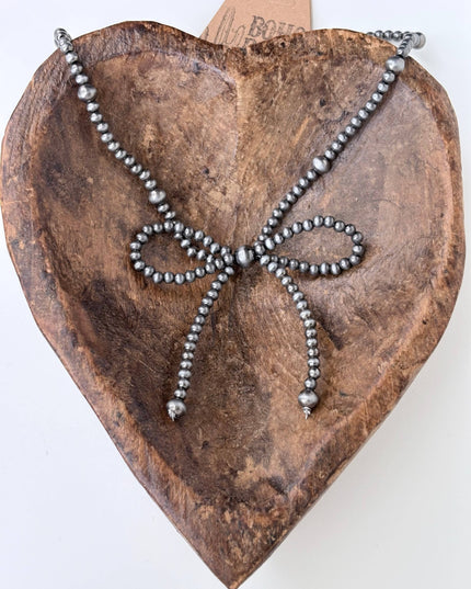 Western Style Multi Size Navajo Pearl Coquette Bow Necklace