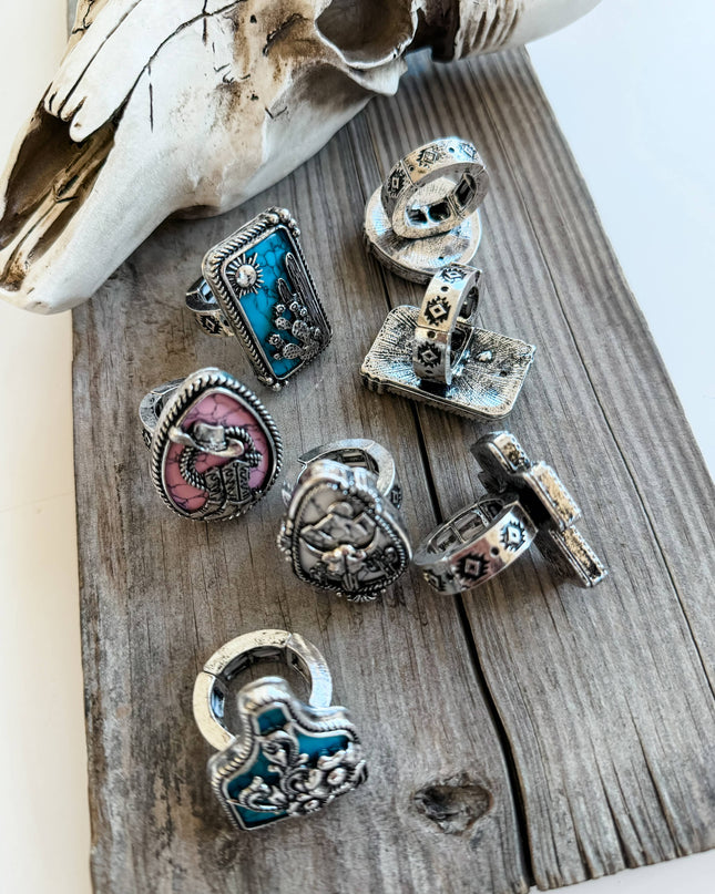 Western Style Stone Pendant Cutout Stretch Ring