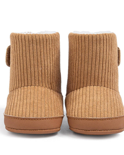 Inner sherpa ribbed baby boots. CG5406