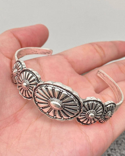 Western Style Vintage Pattern Cuff - WJ