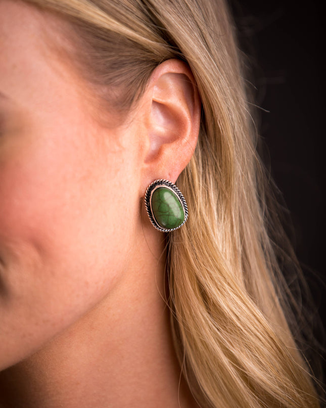 1" Green Post Earring with Burnished Silver Rope Border