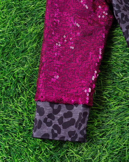 BE KIND" GRAPHIC PRINTED SWEATSHIRT. TPG65113002 JEANN