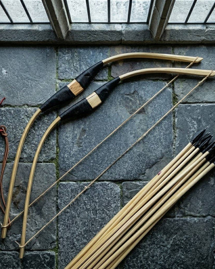 TOY WOODEN BOW AND ARROW WITH QUIVER