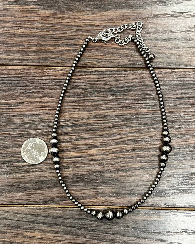 738118, Handmade 15" Clustered Polish Navajo Necklace