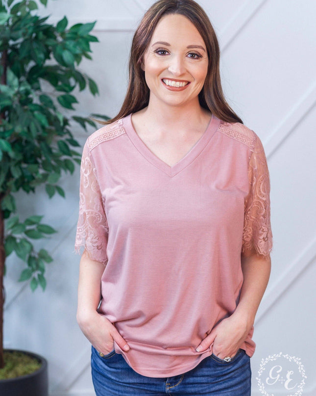 Montana Moon V-Neck Lace Short Sleeve Top in Mauve