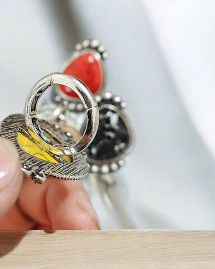 Let's Make A Statement Stretch One Size Fashion Crackle Stone Ring