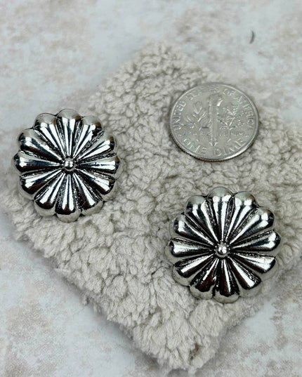 ER210920-01-SILVER        Silver concho post Earrings