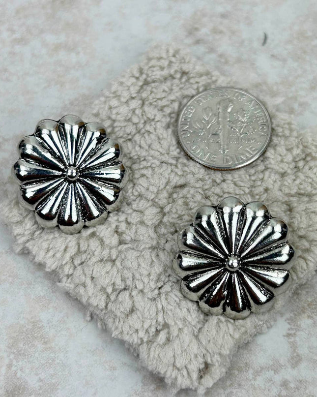 ER210920-01-SILVER        Silver concho post Earrings