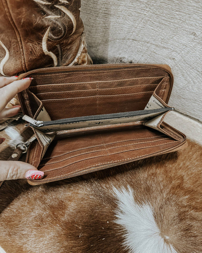 Checkered Cowhide Womens Wallet Wristlet Trendy