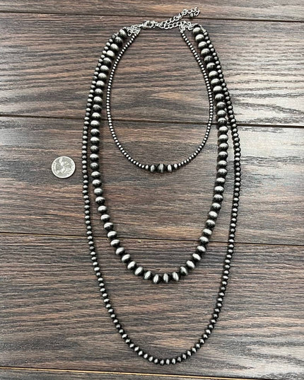 735531, Handmade 30" Navajo Bead Necklace