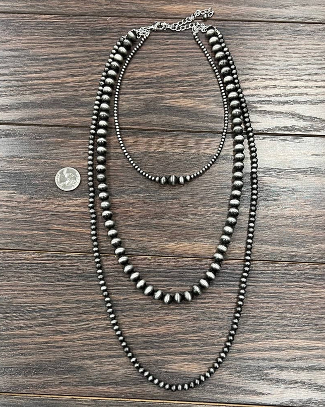 735531, Handmade 30" Navajo Bead Necklace