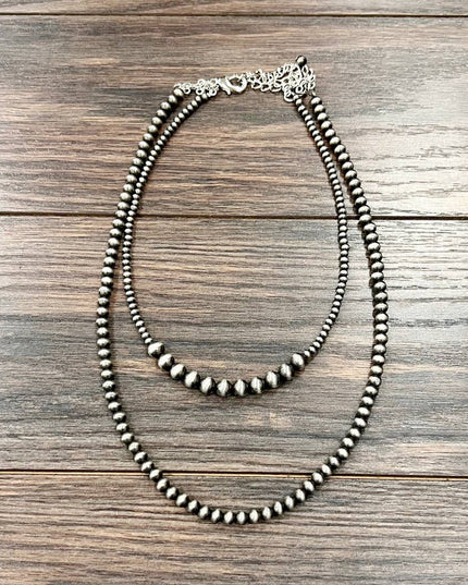 737055, Handmade 20" Navajo Bead Necklace