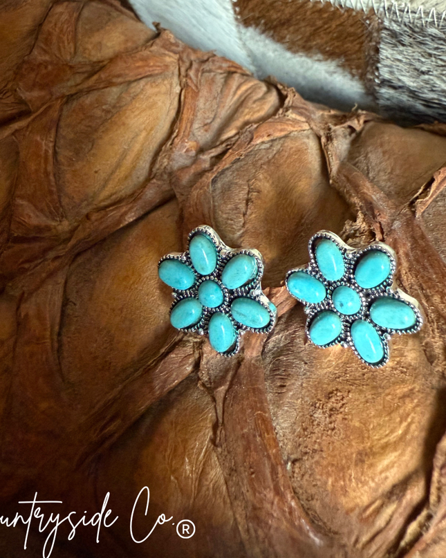 Detailed Trendy Flower Earring