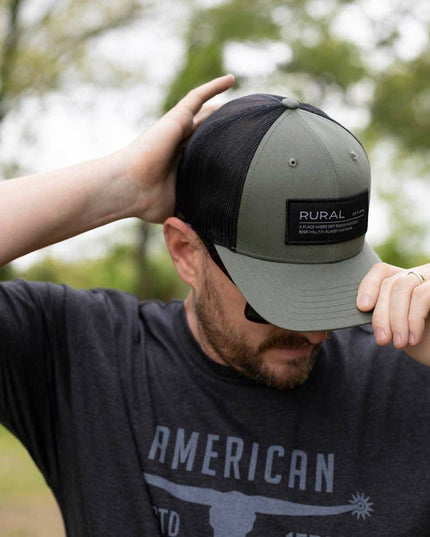 Bull Spurs Tee-Black Frost