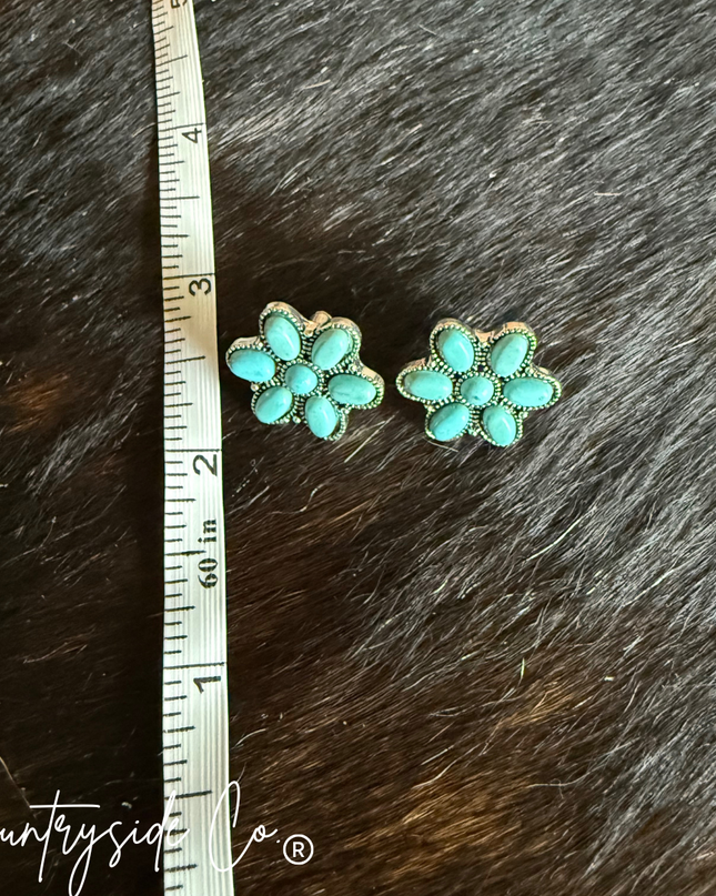 Detailed Trendy Flower Earring