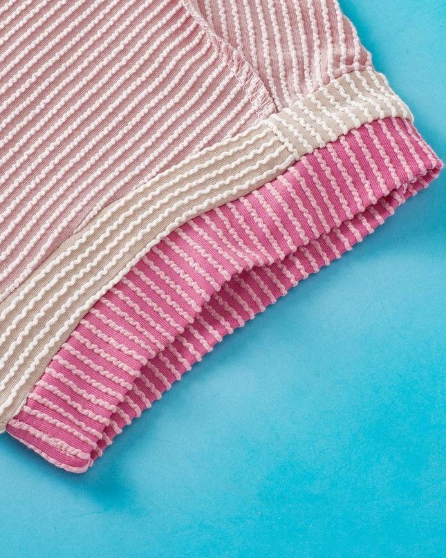 Textured Contrast Trim Round Neck T Shirt