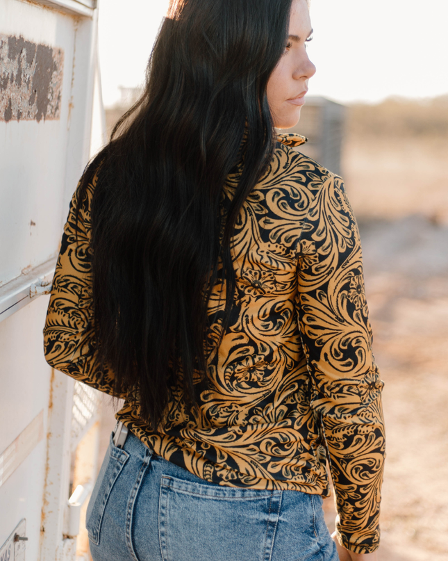 Tailgate Party Pullover Mustard & Black