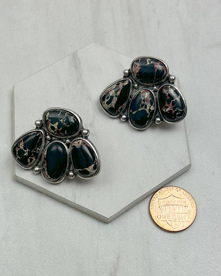 ER250430-01-BLUE            Silver metal with blue turquoise stone Animal paw Earrings