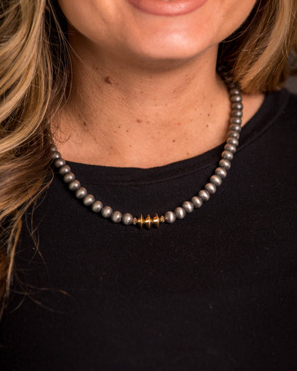 18" Faux Navajo Pearl Necklace w/ Gold Disc Accent