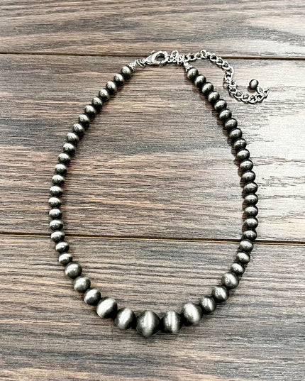 738423, 16" Handmade Navajo Bead Necklace