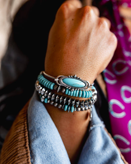 Burnished Silver Rope wire bracelet w/ Oval Turquoise Concho