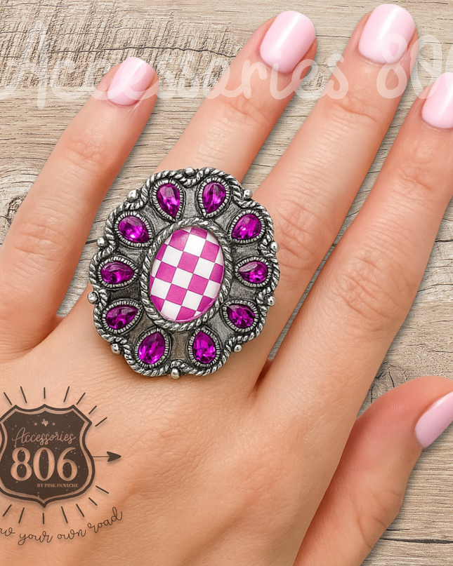 Western oval rhinestone ring with checkerboard inlay