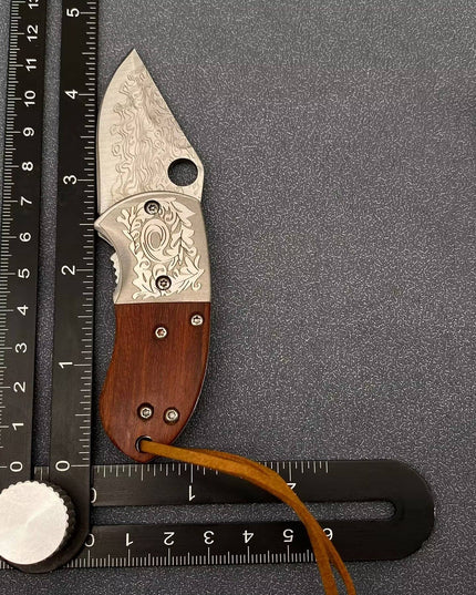 Wooden Handle Patterned Stainless Steel Foldable Knife