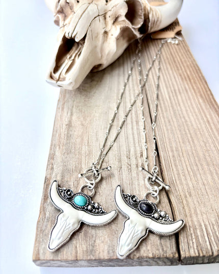 Western White Steerhead Stone Pendant Toggle Chain Necklace