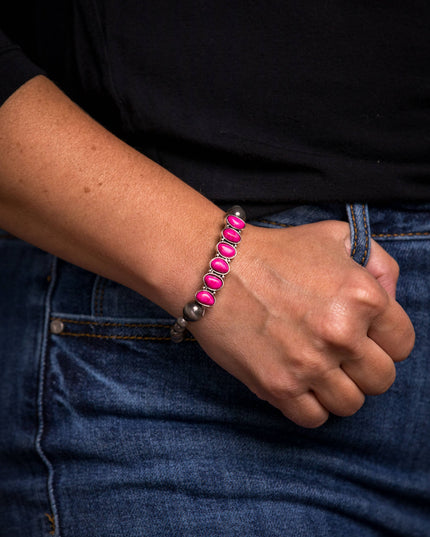 Faux Navajo Pearl Stretch Bracelet with 6 Stone Pink Accent