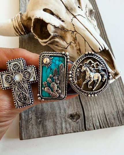 Western Style Stone Pendant Cutout Stretch Ring