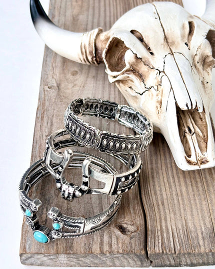 Western Style Horseshoe Turquoise Stone Stretch Bracelet