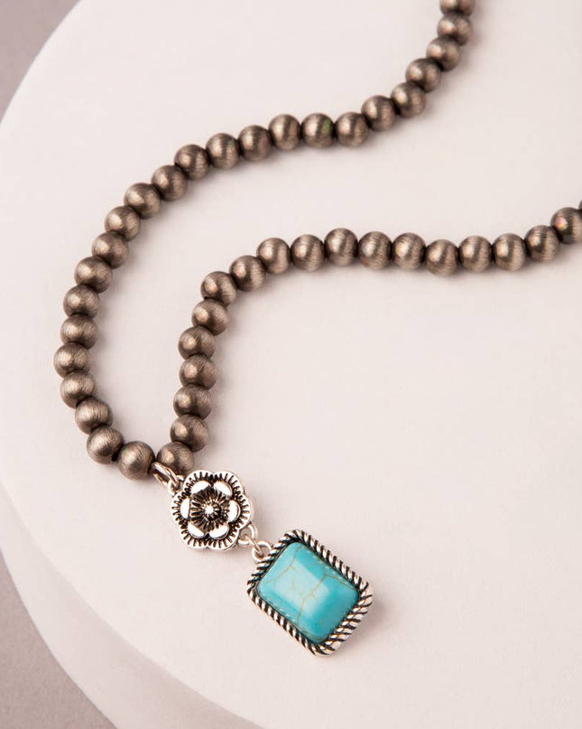 Western Floral Jeweled Pearl Beaded Necklace