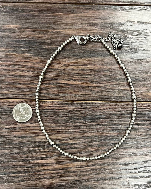 737750, 16" Silver Western Bead Necklace